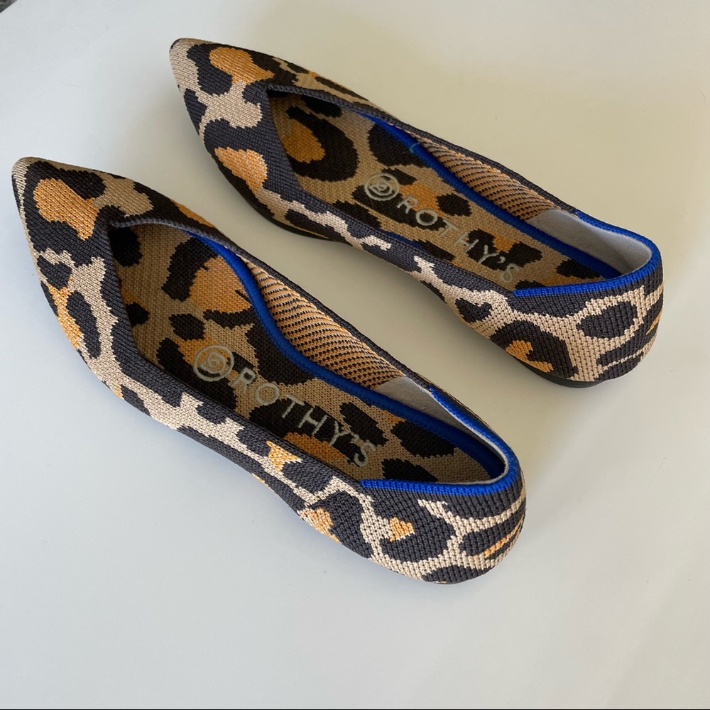 Rothys Big Cat Point Size 5 - Picture 4 of 10
